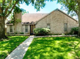 9915 Autumn Harvest Dr, Houston, TX 77064