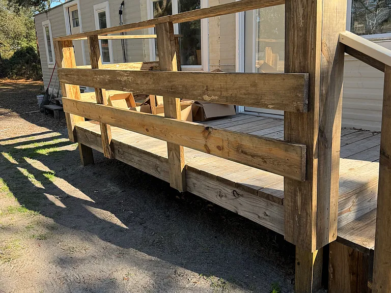 6312 Earl St SW — Photo 2