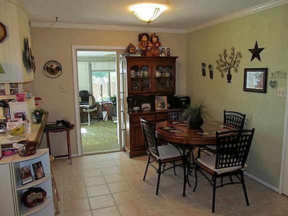 4th image of 812 Netherland Dr