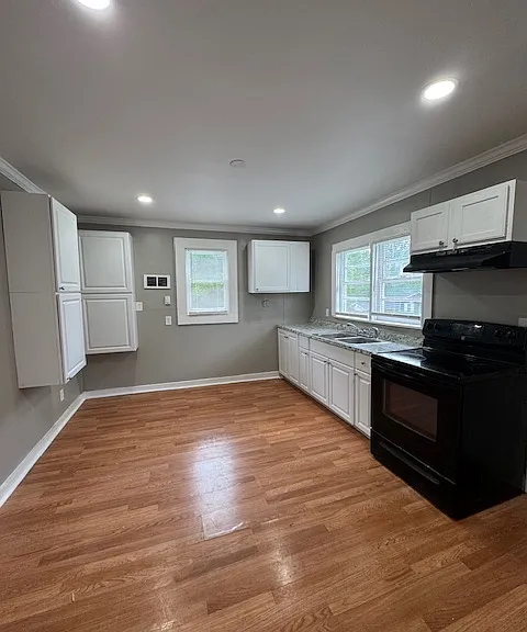 511 S 12th St — Photo 5
