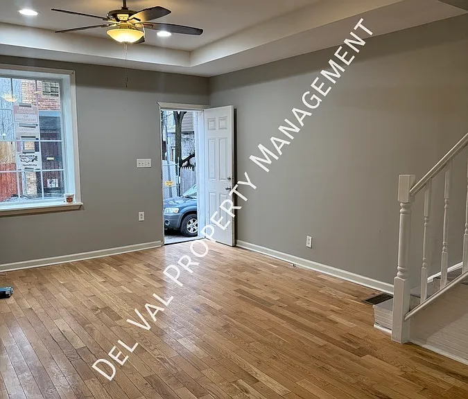 3104 Hurley St — Photo 3
