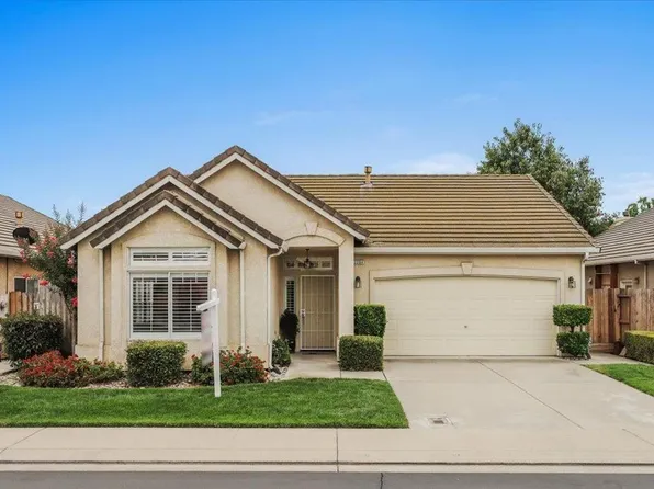2204 Curzon Dr, Modesto, CA 95355
