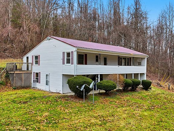 2nd image of 16120 Mountain Spring Rd