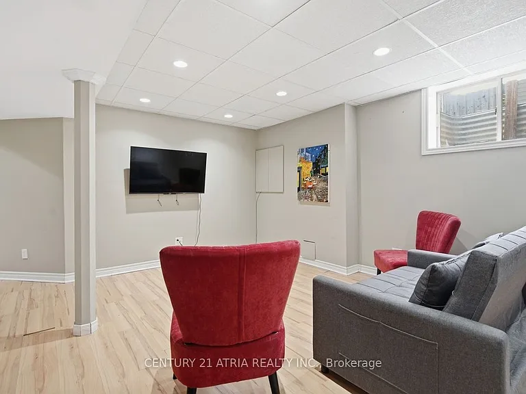 806 Marigold St — Photo 25