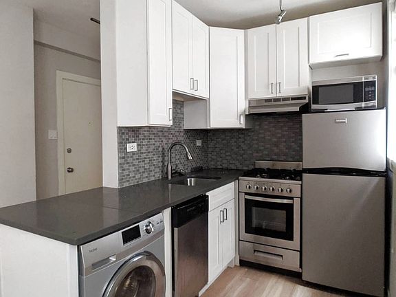 3rd image of 517 W Belmont Ave #511-35