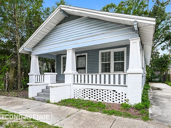 2nd image of 1474 Wilcox St