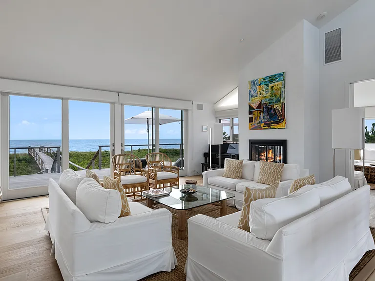 114 Dune Rd — Photo 16