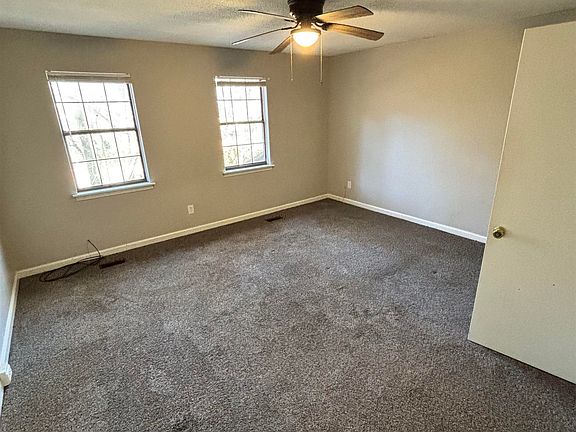 3rd image of 646 Valley Crest Dr Unit 646