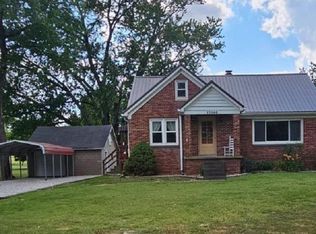 15140 Petersburg Rd, Evansville, IN 47725