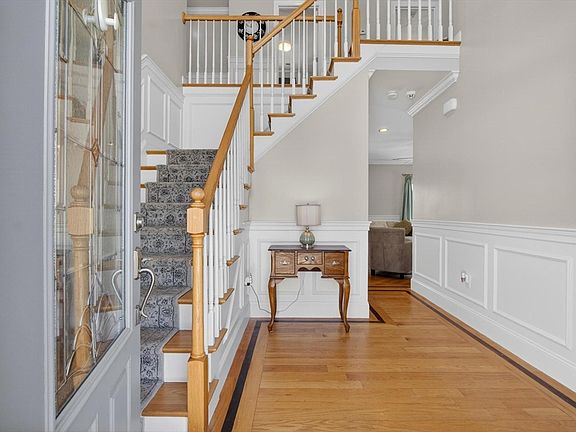 2nd image of 238 Catamount Rd