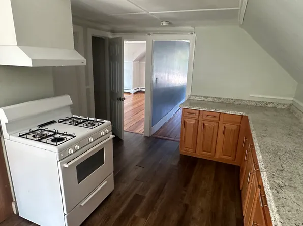 20 Peck Ave Floor 3, Plymouth, MA 02360