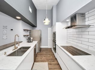1881 Bering Dr APT 16, Houston, TX 77057