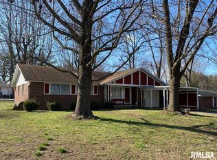 1002 N Norwest Ln, Carbondale, IL 62901