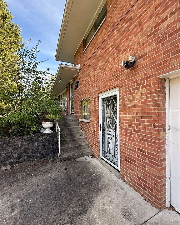 1st image of 6940 Ellen Dr