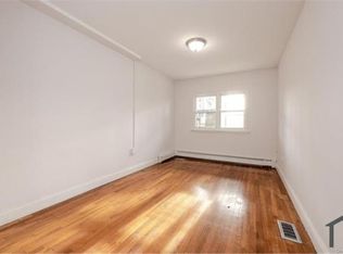 1014 E 216th St FLOOR 2, Bronx, NY 10469