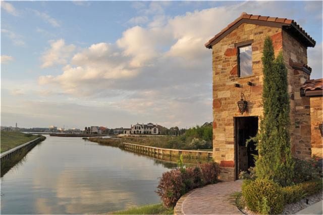 1st image of 845 Coastal Ct