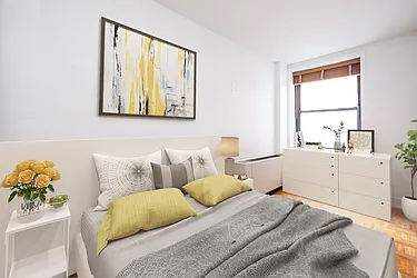 Rented by R New York