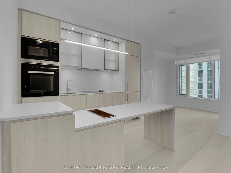 11 Yorkville Ave #3906 — Photo 12