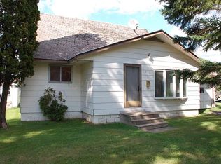 231 Arlington Rd, Hoyt Lakes, MN 55750