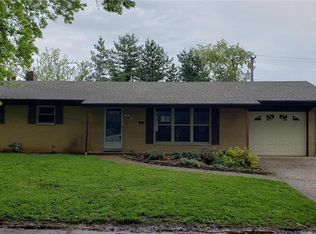 29 Blackburn Dr, Belleville, IL