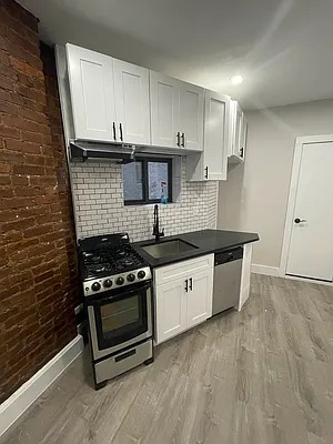 Rented by Prince Real Estate Associates LLC | media 27