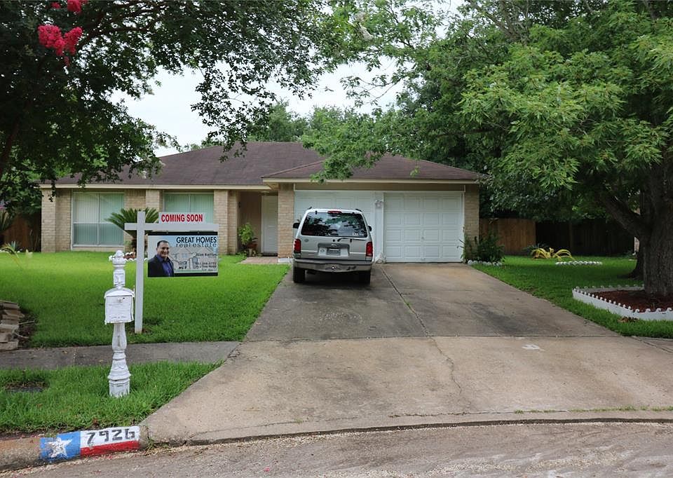 1st image of 7926 Corrales Dr