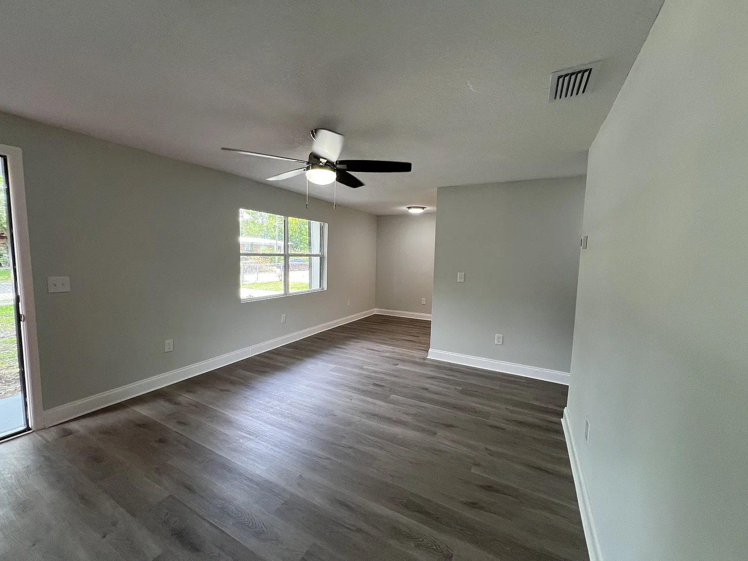 3537 Henrietta St - 1 — Photo 3