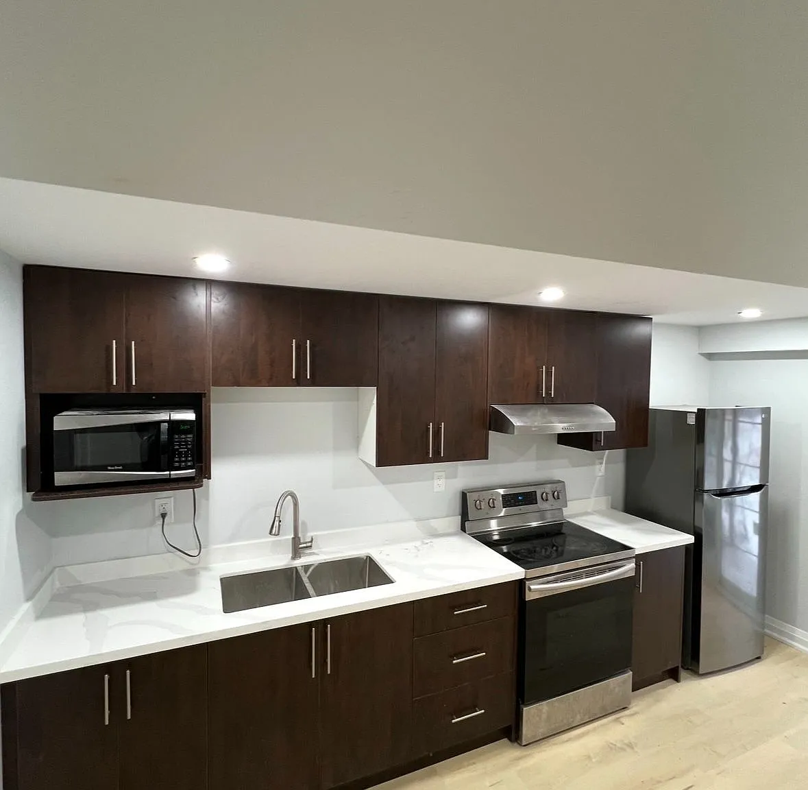 2 bed, $1,900 — Photo 3