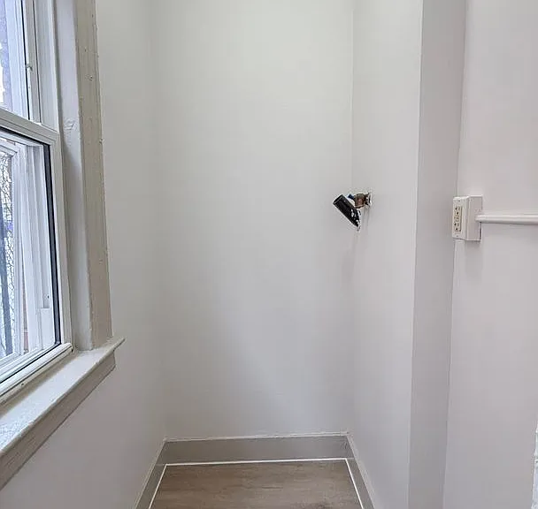 31-33 Bond St — Photo 13