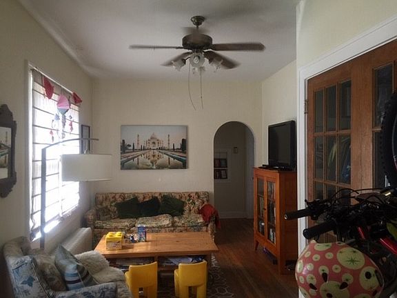2nd image of 111 Williamsburg Ave