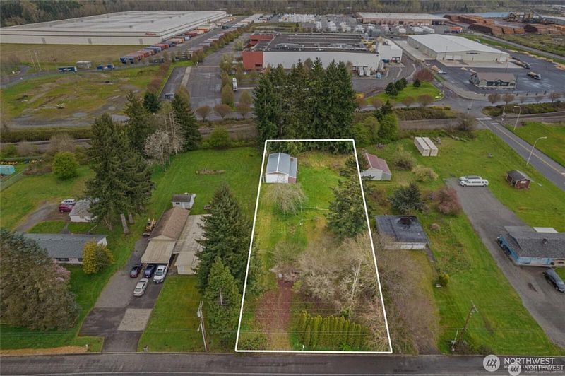 3rd image of 3718 Harrison Avenue