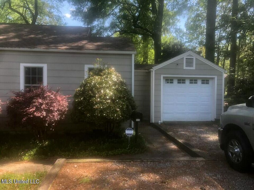 2nd image of 111 Cooper Rd