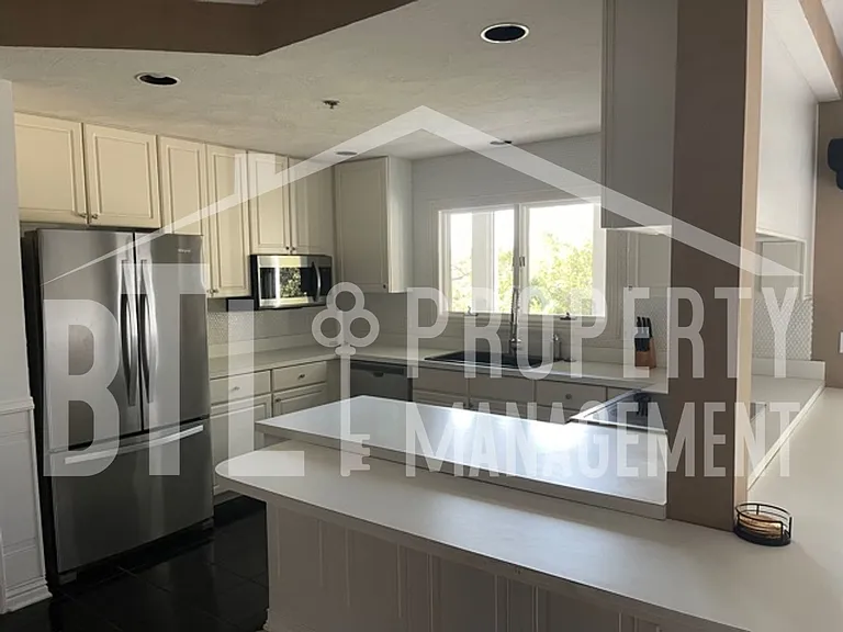 120 Oxford Ct #1 — Photo 12