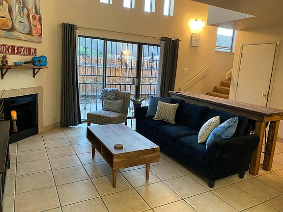 2nd image of 1100 Lomas Blvd NW #1100