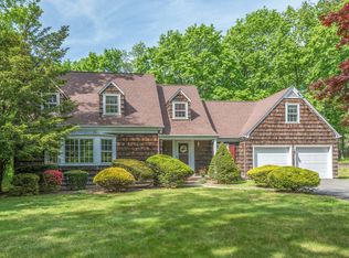 137 Maple Hill Rd, Huntington, NY 11743