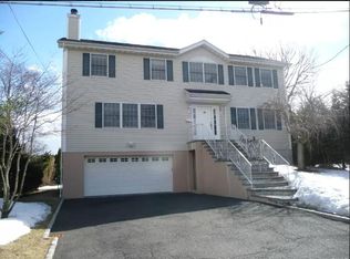 (Undisclosed Address), White Plains, NY 10605