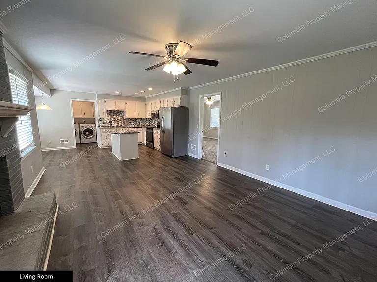 306 Lloydwood Dr — Photo 8