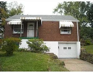 654 Mercer St photo 1
