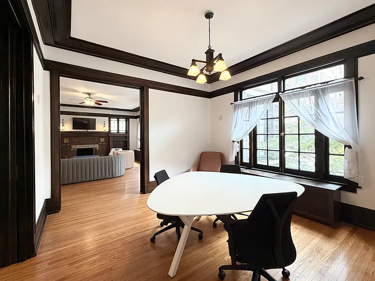 415 W Surf St #1A — Photo 9