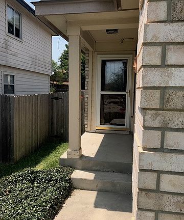 4th image of 7135 Still Hollow Dr