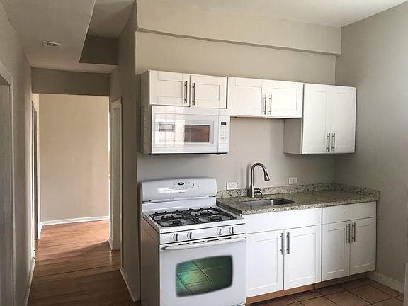 4th image of 8854 S Buffalo Ave