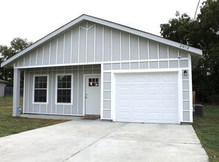 2012 Henry St, Greenville, TX 75401