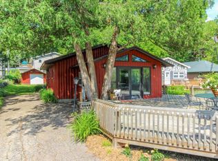 N4517 W Shore Place Rd, Cambridge, WI 53523