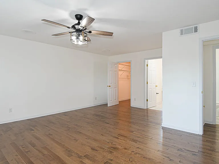 306 Bright Meadows Dr — Photo 15