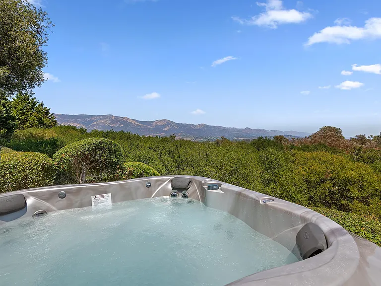 Laguna Blanca Dr — Photo 23