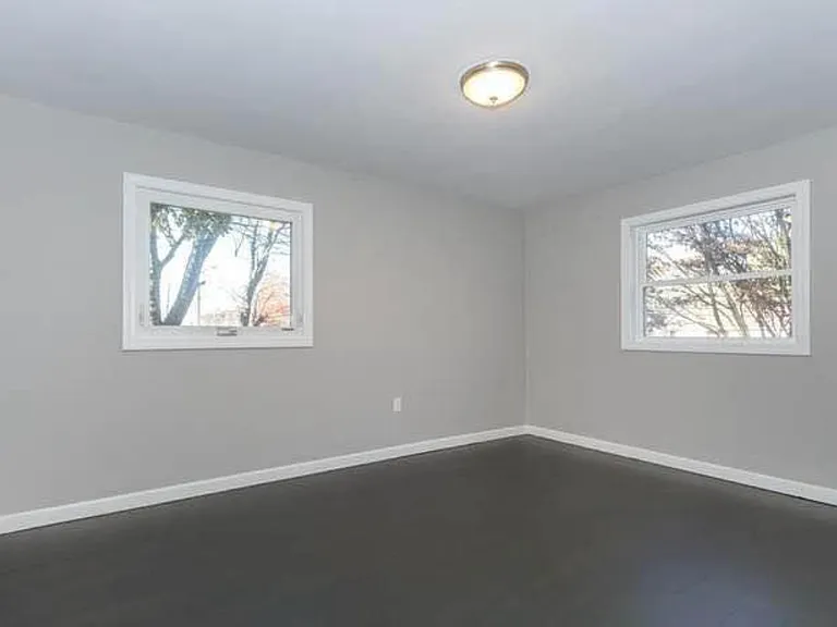 115 Grove St — Photo 14