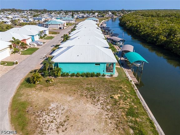 3rd image of 3155 Trawler Ln