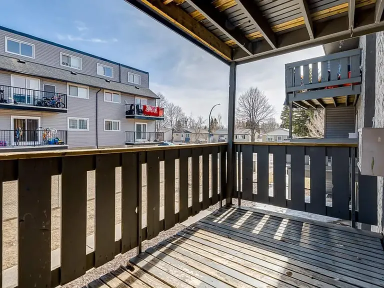 1020 Matheson Dr — Photo 14
