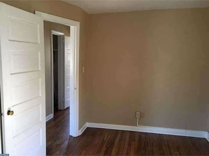 2nd image of 3 Weston Rd
