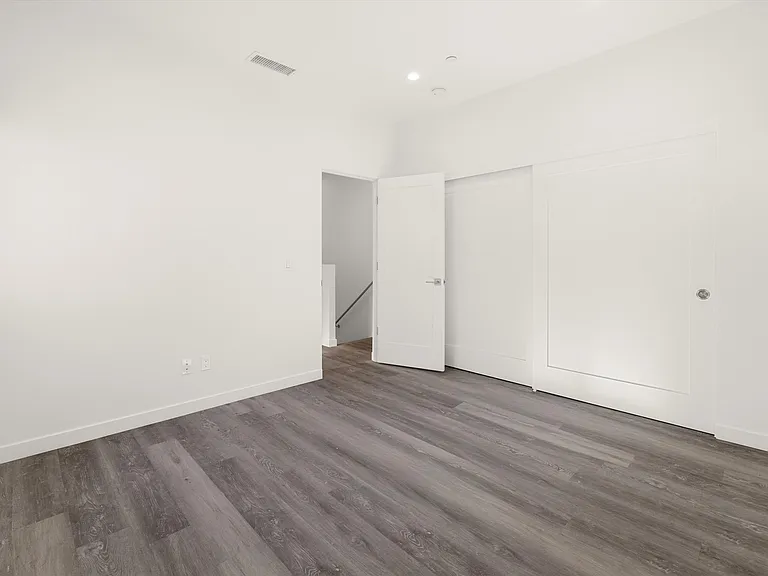415 Old Coast Hwy #C — Photo 22